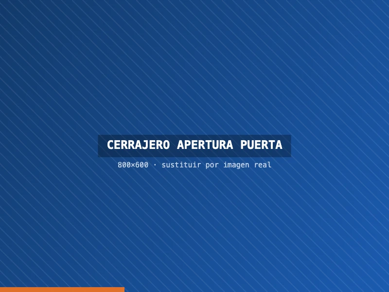 Cerrajero abriendo una puerta blindada sin causar daños